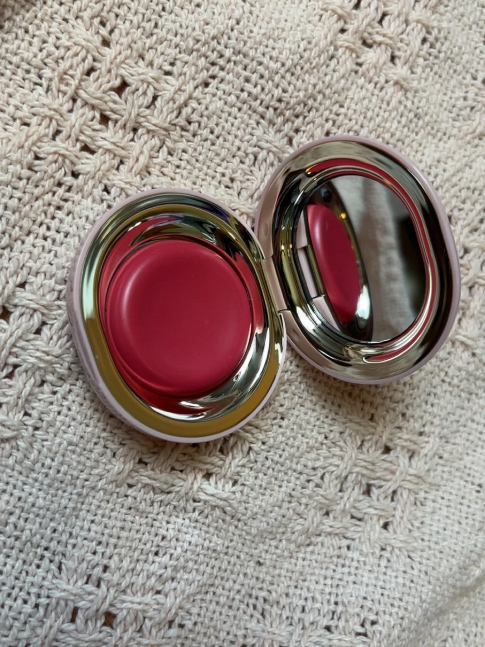 Rare Beauty Stay Vulnerable Melting Blush in Nearly Rose